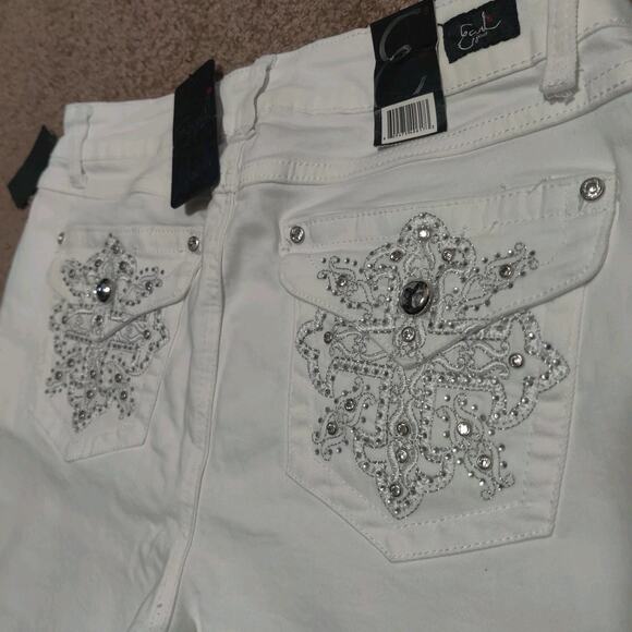 Earl Jeans Womens 12 ( 31 x 30 ) White Embroidered Flap Pockets Slim Boot New - Picture 1 of 12